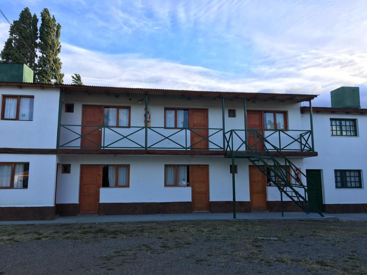Los Dos Pinos El Calafate Exterior photo